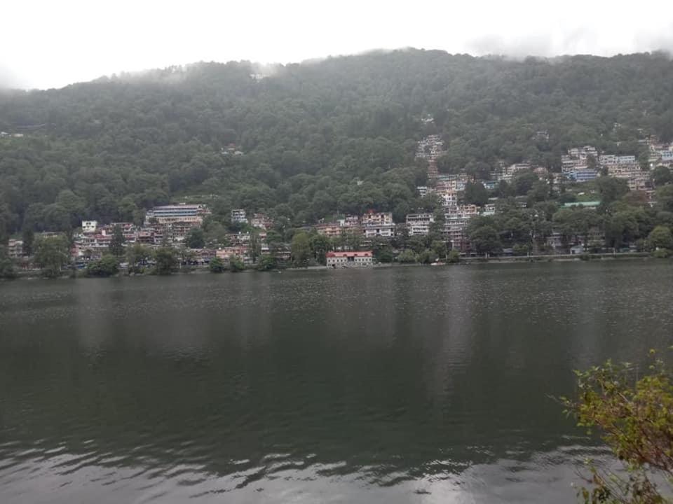 Hotel Ahuja Найнитал Экстерьер фото